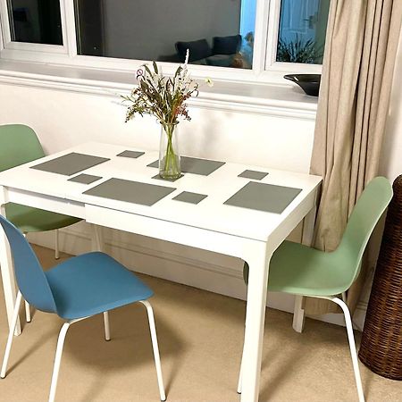 Sea View Family Stay By Beach Gym & Parking بورنماوث المظهر الخارجي الصورة