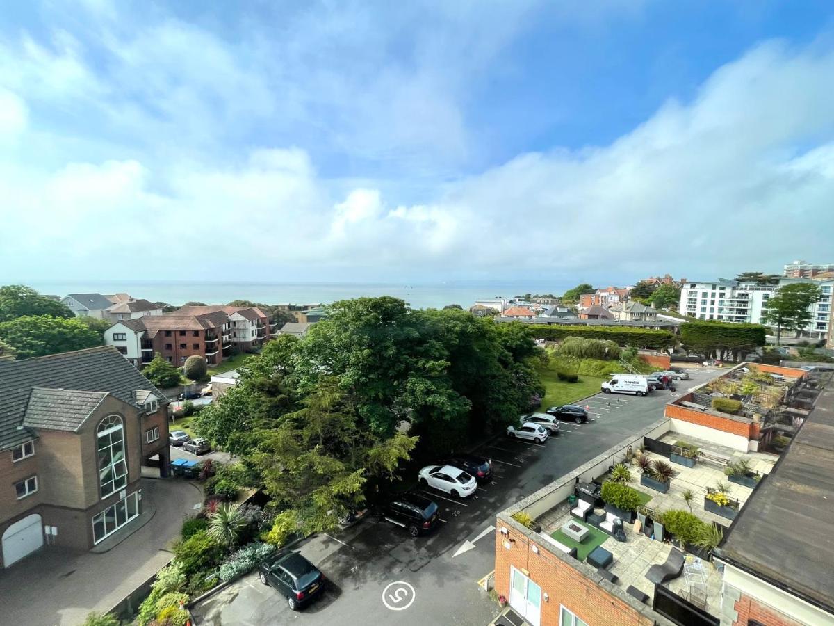 Sea View Family Stay By Beach Gym & Parking بورنماوث المظهر الخارجي الصورة