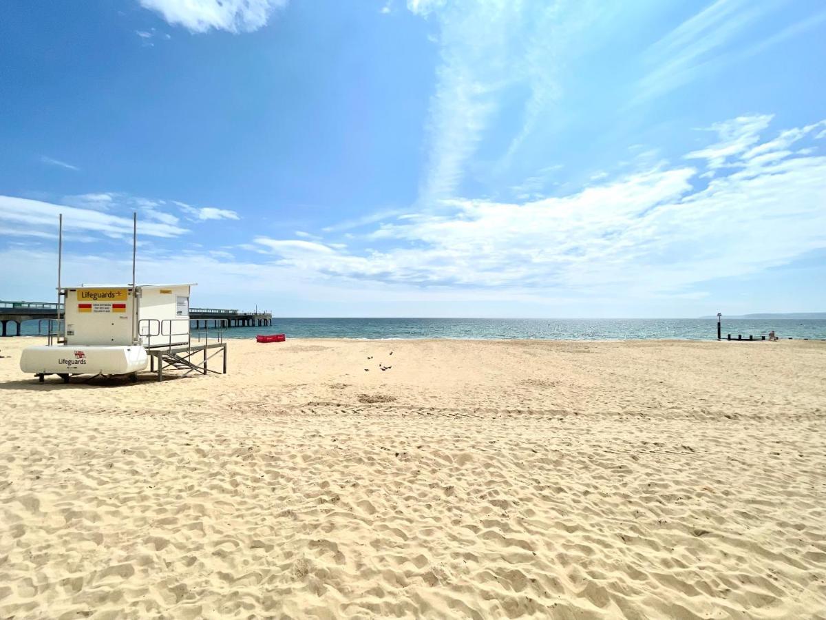 Sea View Family Stay By Beach Gym & Parking بورنماوث المظهر الخارجي الصورة